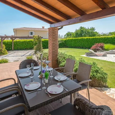 Villa Dea In - Haus Fuer 6 Personen *